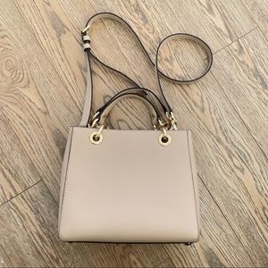 Michael Kors Crossbody Bag